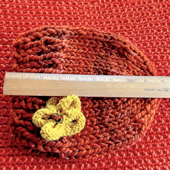 Girls Rust Beanie (NWOT) - Picture 4 of 4